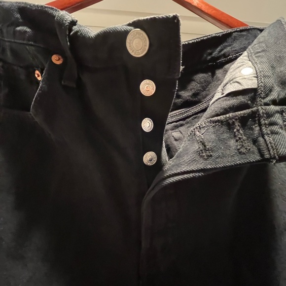 Gently Worn and Washed Item Levi’s 501 Skinny Jean - Picture 7 of 8